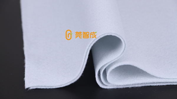 針刺無紡布毛氈原料越豐富越好嗎？