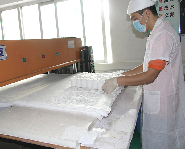 東莞針刺無紡布沖棉機