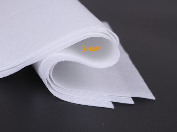 保溫針刺無(wú)紡布